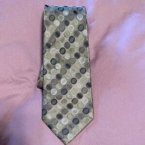 🥳 7/$10!! Polka Dot Silk Tie - Gray and Black